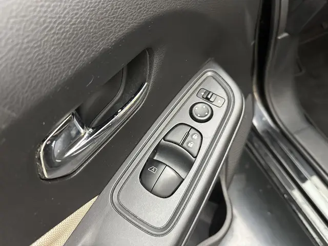 Nissan Micra 1.0L Acenta 2018 Benzine 17