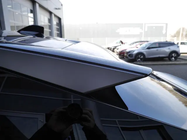 Peugeot e-3008 Allure 73 kWh 2025 Elektrisch 36
