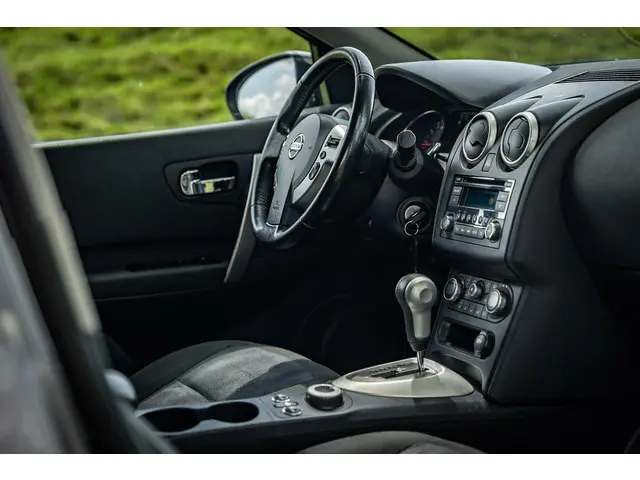 Nissan QASHQAI +2 2.0 Tekna 4WD 2012 Benzine 5