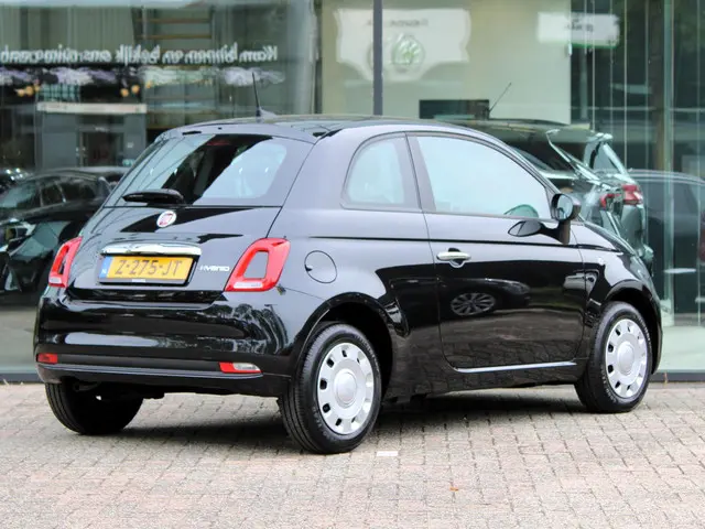 Fiat 500 1.0 Hybrid Urban 2024 Benzine 6