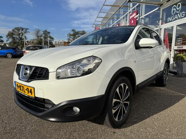 Nissan QASHQAI 1.6 Connect Edition 2013 Benzine 3