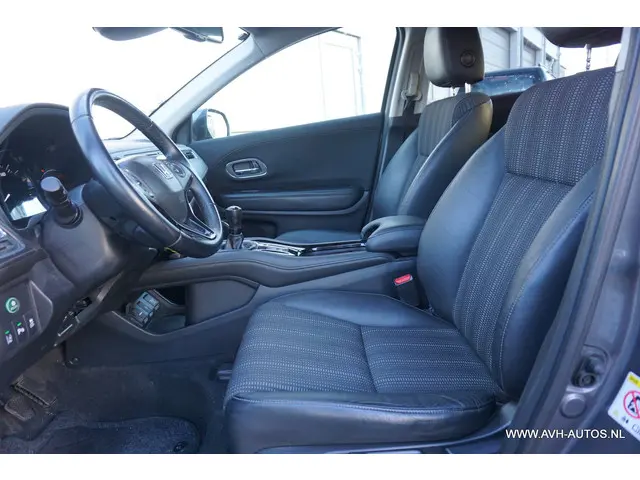 Honda HR-V 1.5 i-VTEC Executive 2017 Benzine 6