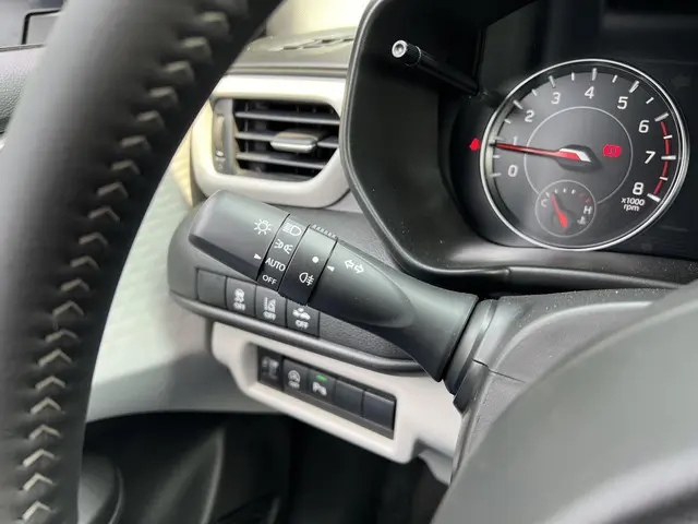 Suzuki Swift 1.2 Style Smart Hybrid 2024 Benzine 25