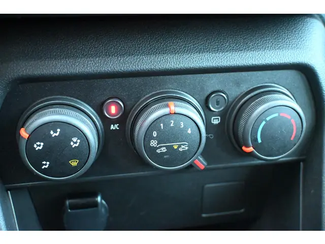 Dacia Sandero TCe 100 ECO-G Expression 2023 Benzine 21