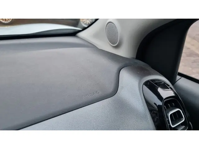 Citroën C3 Aircross 1.2 PureTech S&S Live 2020 Benzine 18