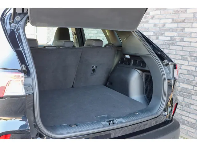 Ford Kuga 2.5 PHEV Cool & Connect 2022 Hybride Benzine 14