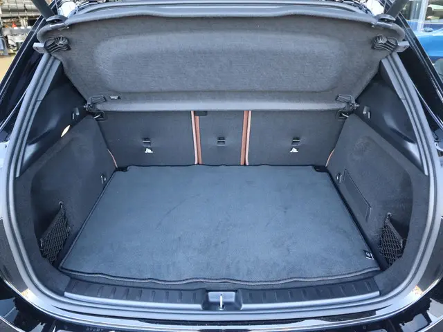 Mercedes-Benz GLA 180 AMG Line 2025 Benzine 5