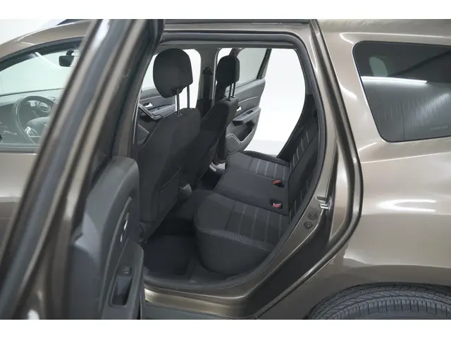 Dacia Duster TCe 130 Tech Road 2019 Benzine 31