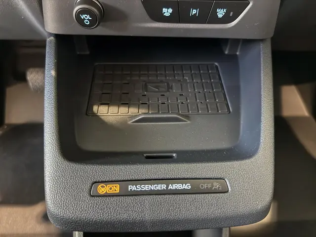 Ford E-Transit Courier Limited 44 kWh 2026 Elektrisch 28