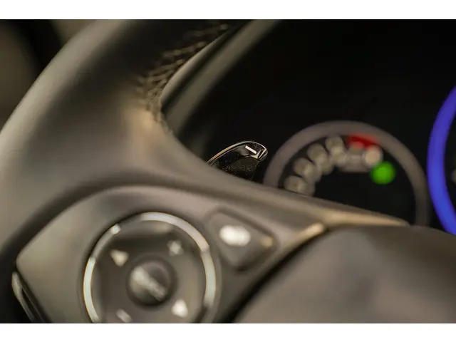 Honda HR-V 1.5i VTEC EXECUTIVE 2018 Benzine 52