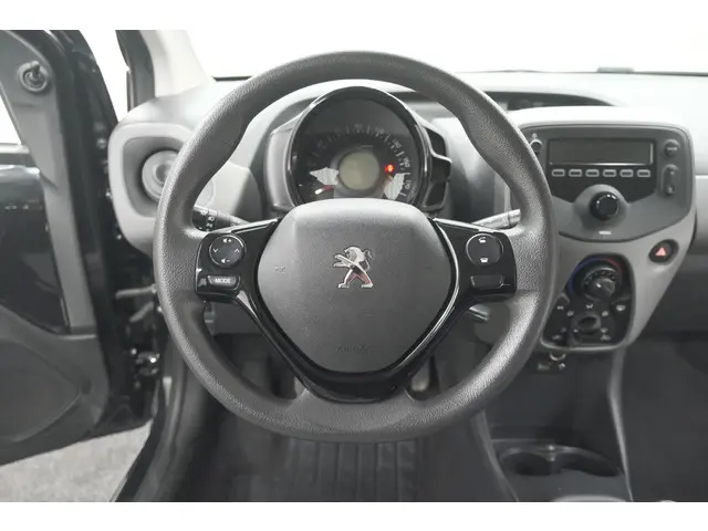 Peugeot 108 1.0 e-VTi Active 2021 Benzine 26