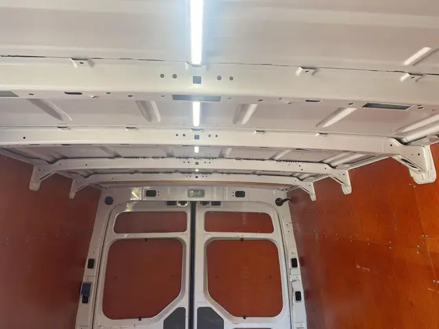 Volkswagen Crafter 35 2.0 TDI L3H3 Trendline 2018 Diesel 22