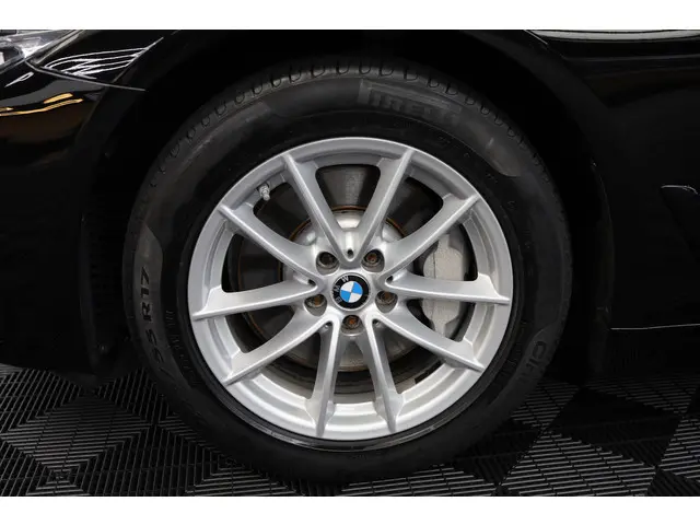 BMW 5 Serie Touring 530i High Executive | 2018 Benzine 10