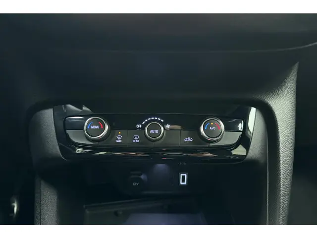 Opel Corsa 145 pk Turbo Hybrid GS 2025 Hybride Benzine 23