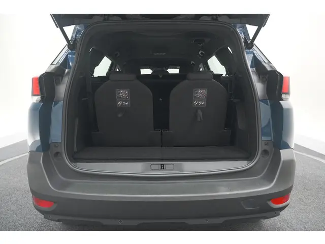Peugeot 5008 PureTech 130 EAT8 Active Pack 2023 Benzine 66