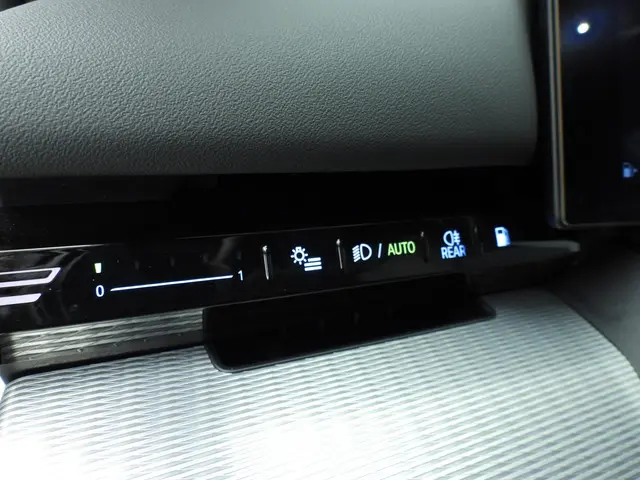 BMW 5 Serie Touring 530e 2024 Hybride Benzine 36