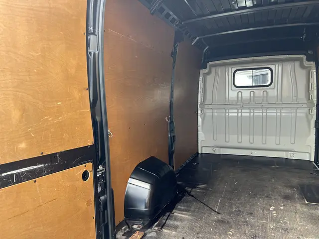 Fiat Ducato 35 2.3 MultiJet L2 H2 Automaat 9 2021 Diesel 38