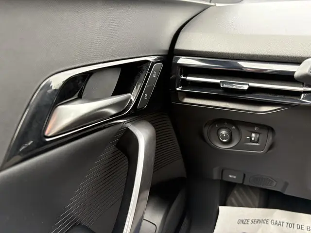 MG MG4 Electric Standard 51 kWh 2023 Elektrisch 16