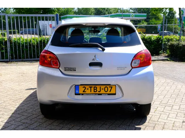 Mitsubishi Space Star 1.0 Inform 5-drs Airco 2014 Benzine 8