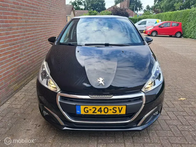 Peugeot 208 1.5 BlueHDi Blue Lease NAVI/TRKHK 2019 Diesel 3