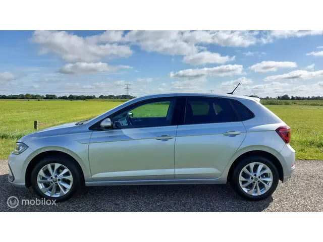 Volkswagen Polo 1.0 TSI Style 2023 Benzine 2