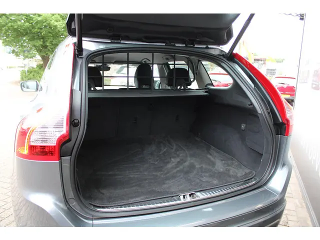 Volvo XC60 2.0 T5 FWD Nordic+ 2016 Benzine 23