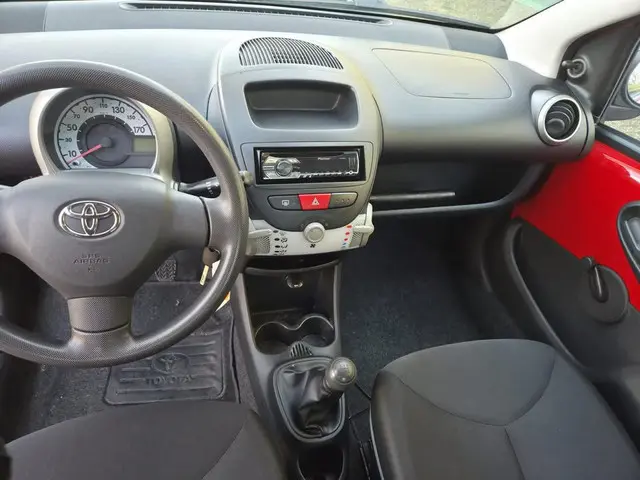 Toyota Aygo 1.0 VVT-i Access 2013 Benzine 11