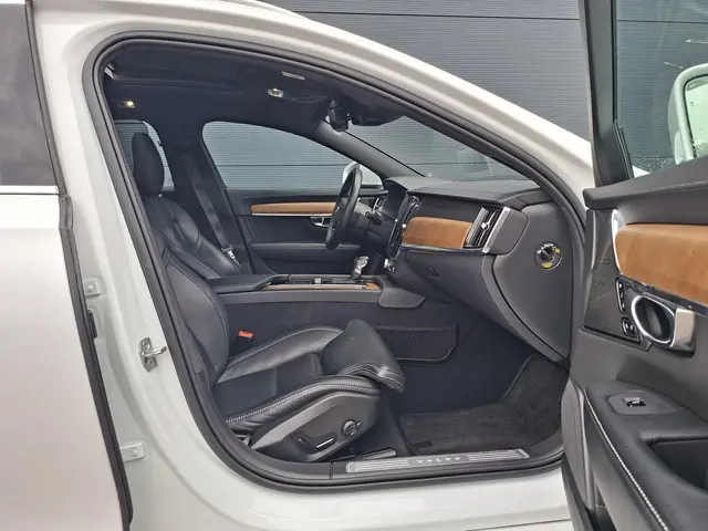 Volvo V90 2.0 T4 Inscription 2020 Benzine 7