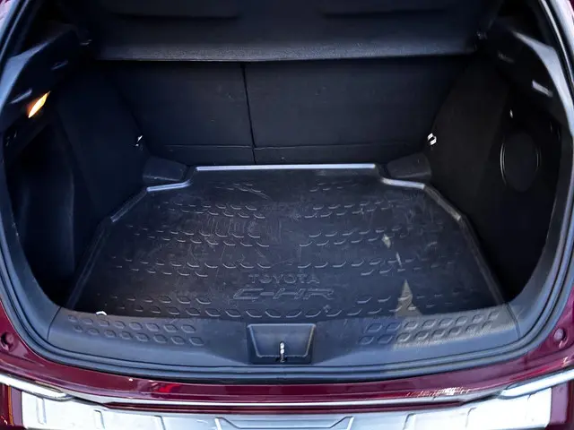 Toyota C-HR 1.8 Hybrid Style 2018 Hybride Benzine 28