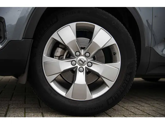 Volvo XC40 2.0 T4 Momentum 2019 Benzine 31