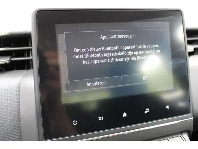 Renault Clio 1.0 TCe 90 Equilibre 2023 Benzine 29