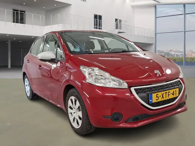 Peugeot 208 1.0 VTi LIKE 2014 Benzine 2