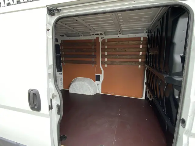 Peugeot Boxer 328 2.0 BlueHDI L1H1 Profit+ 2016 Diesel 8