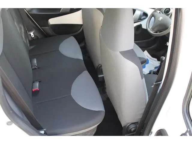 Peugeot 107 1.0 Access Accent *Airco ! *2e EIG ! 2013 Benzine 11