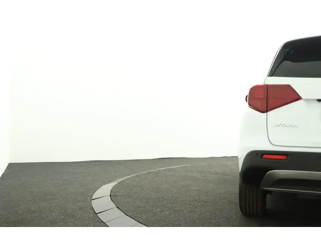 Suzuki Vitara 1.5 Hybrid Select 2025 Hybride Benzine 42