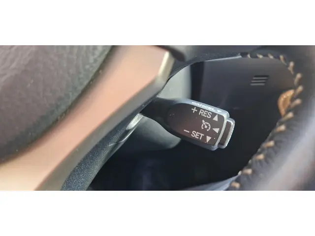 Lexus CT 200h Luxury Line 2016 Hybride Benzine 25