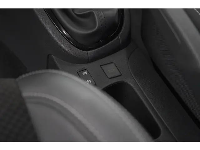 Renault Clio TCe 90 Intens 2017 Benzine 39