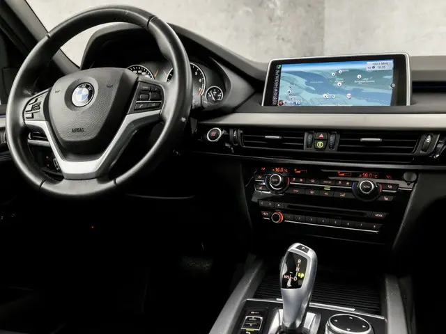 BMW X5 xDrive40e High Executive 2015 Hybride Benzine 7