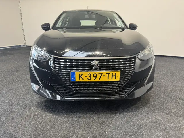 Peugeot 208 1.2 PureTech Active 2021 Benzine 3