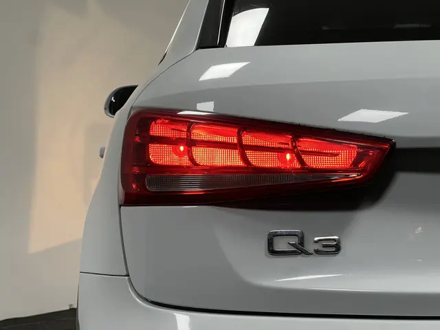 Audi Q3 2.0 TFSI quattro Pro Line 2014 Benzine 13