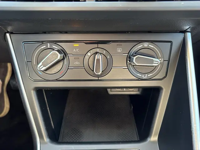 Volkswagen Taigo 1.0 TSI Life Business 2023 Benzine 19