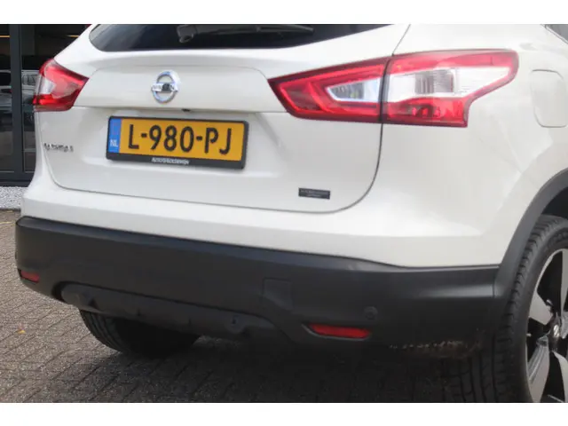 Nissan QASHQAI 1.2 DIG-T Tekna 2015 Benzine 5