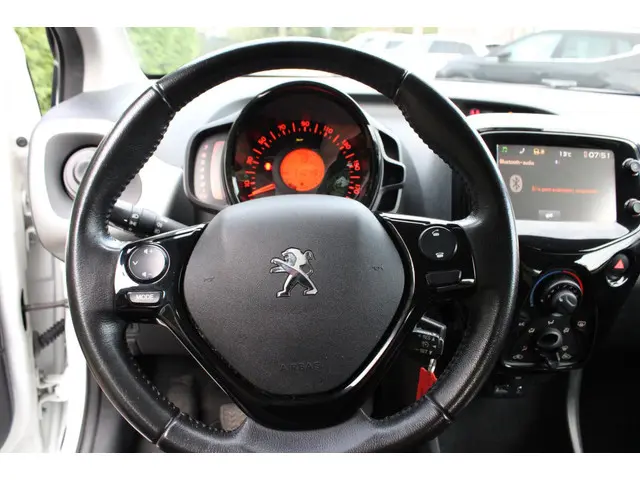 Peugeot 108 1.0 e-VTi Allure Camera, NAP 2017 Benzine 9
