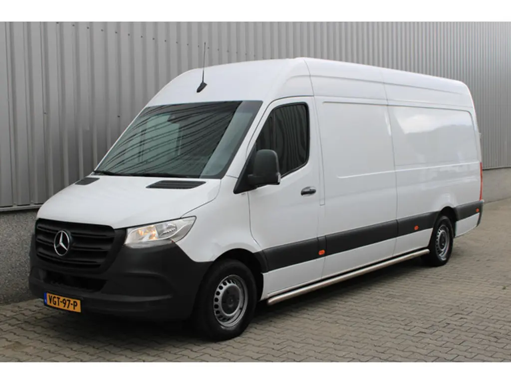 Mercedes-Benz Sprinter 3