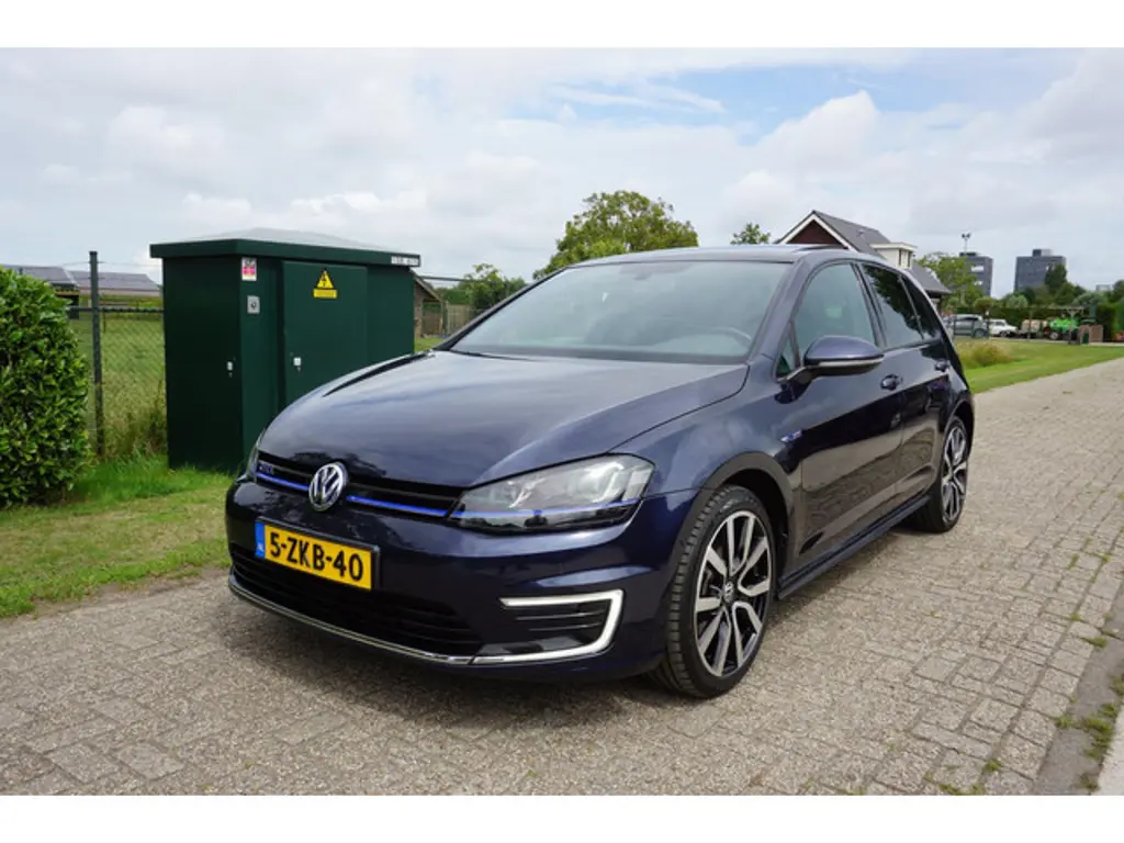 Volkswagen Golf 2