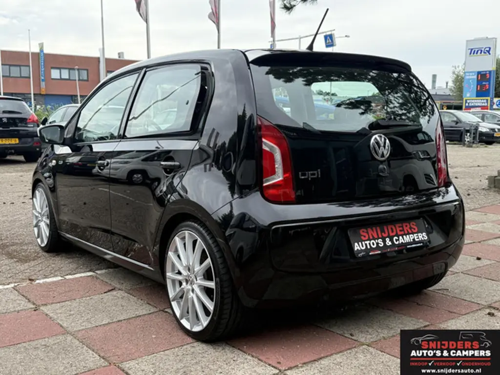 Volkswagen up! 3