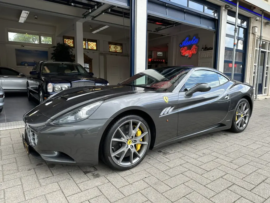 Ferrari California 3