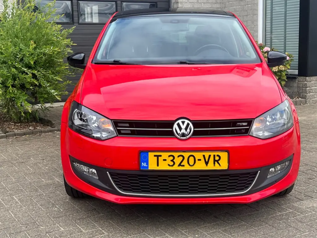 Volkswagen Polo 2