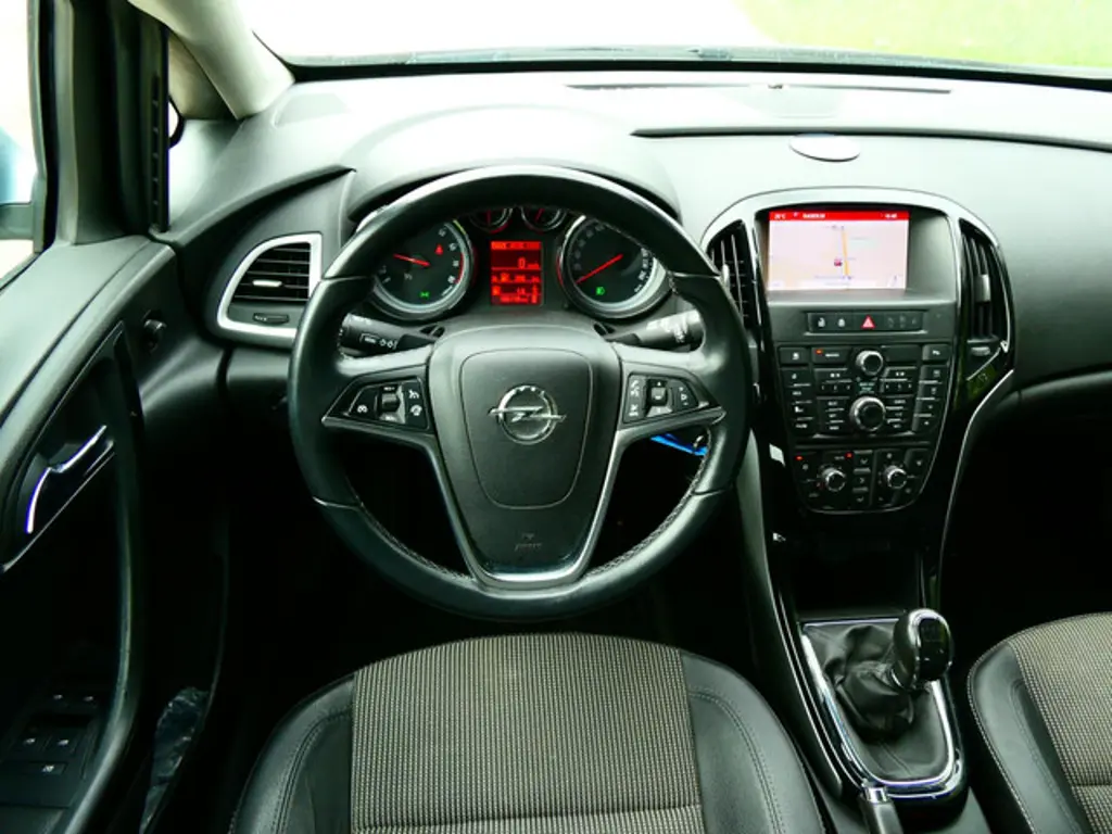 Opel Astra 2