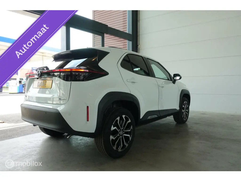 Toyota Yaris Cross 2